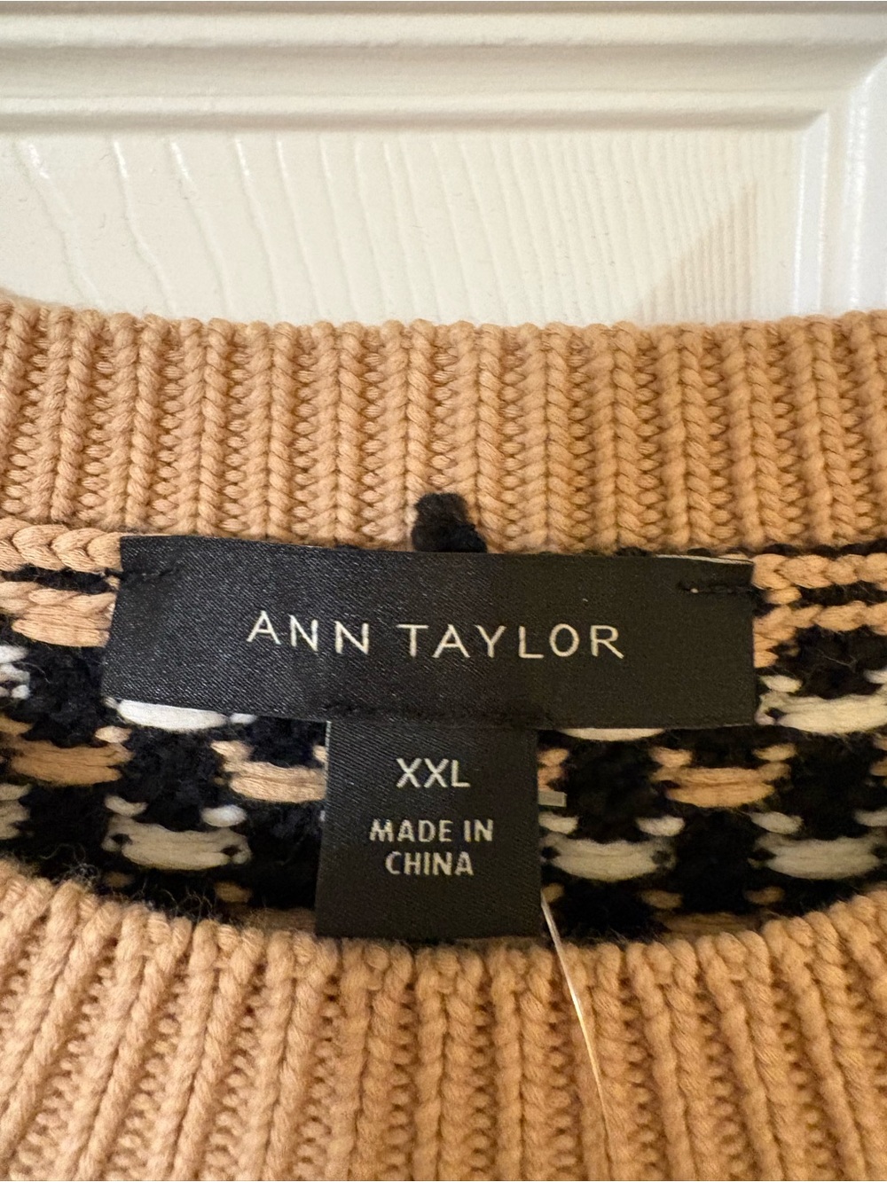 Ann Taylor, Cream & Tan Short-Sleeve Crewneck Sweater - Picture 2 of 3